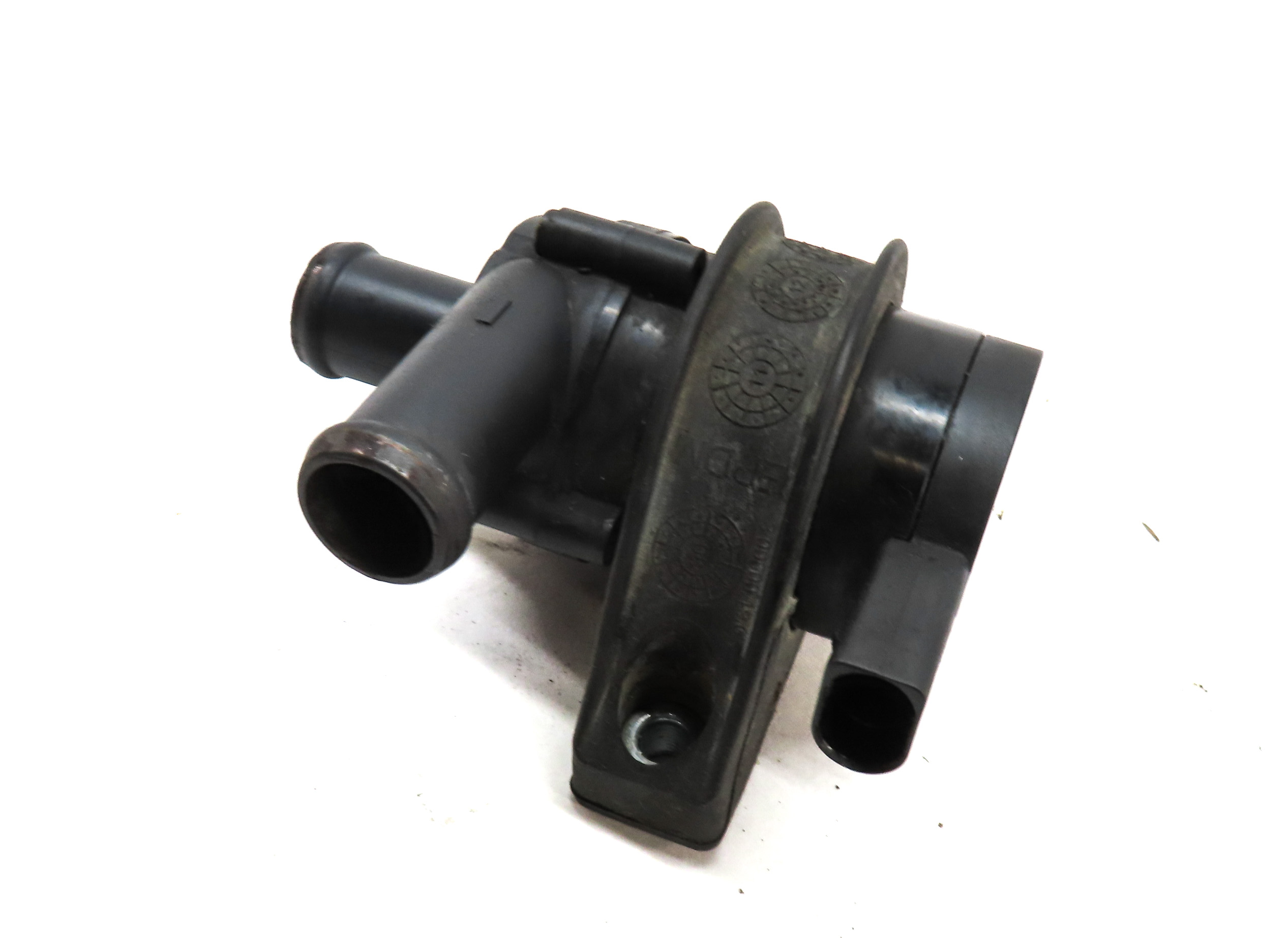2015 AUDI Q3 (8U) 2.0L TURBO (CCTA) ENGINE AUXILIARY ELECTRIC COOLANT WATER PUMP — exact item pictured